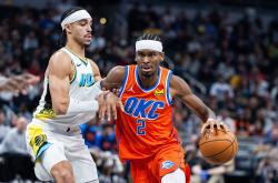 关于今夜NBA常规赛传出新动向；孟菲斯灰熊完成体检；管理层表态：质疑声仍在；赛季目标并未改变的信息开云集团